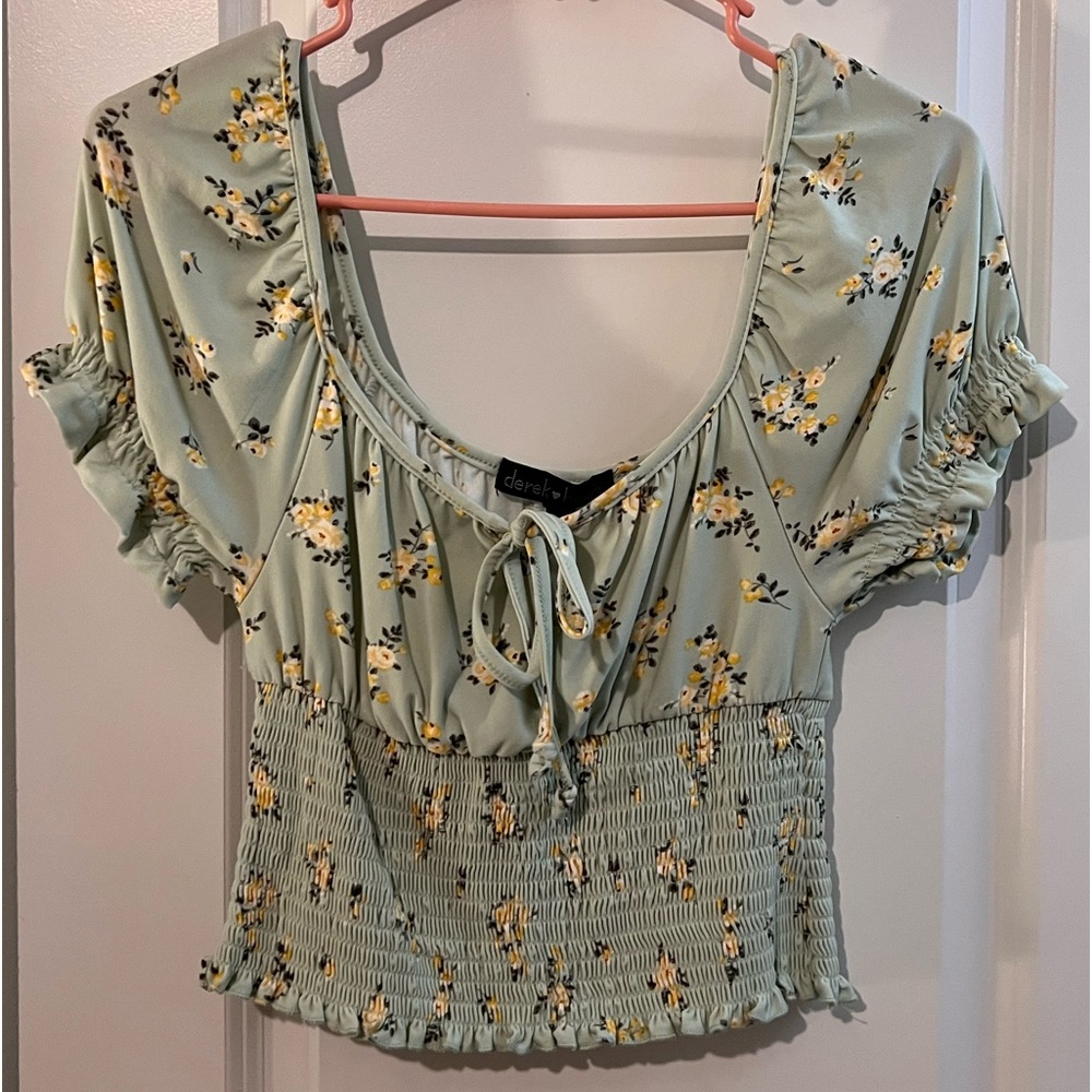 Over the shoulder cropped shirt